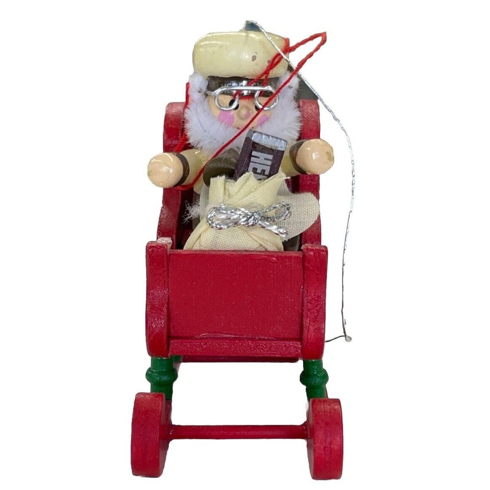 Hershey's Chocolate World Elf on Sleigh Ornament‎